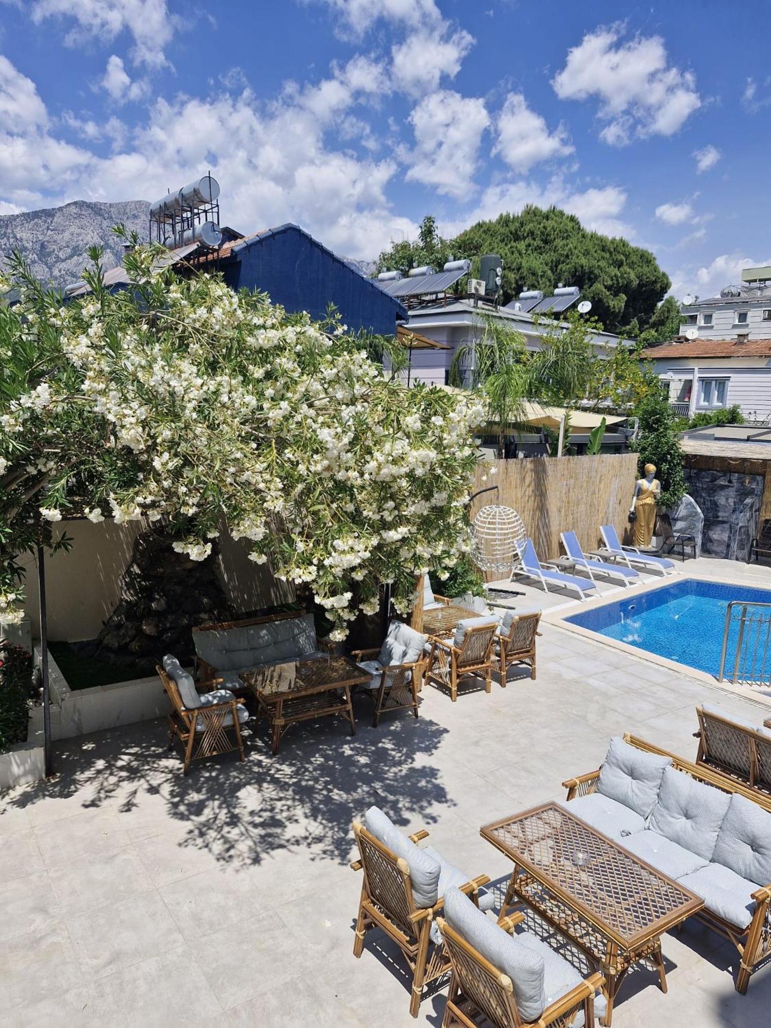 Vois Kemer Otel 3*